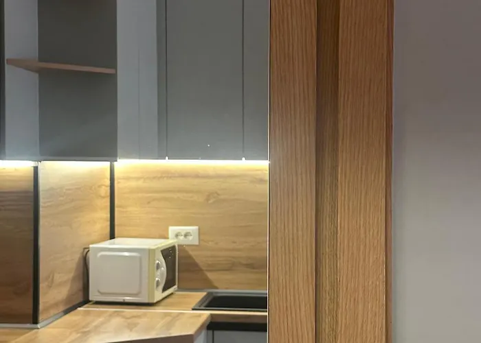 Albania Haven 2a * טיראנה